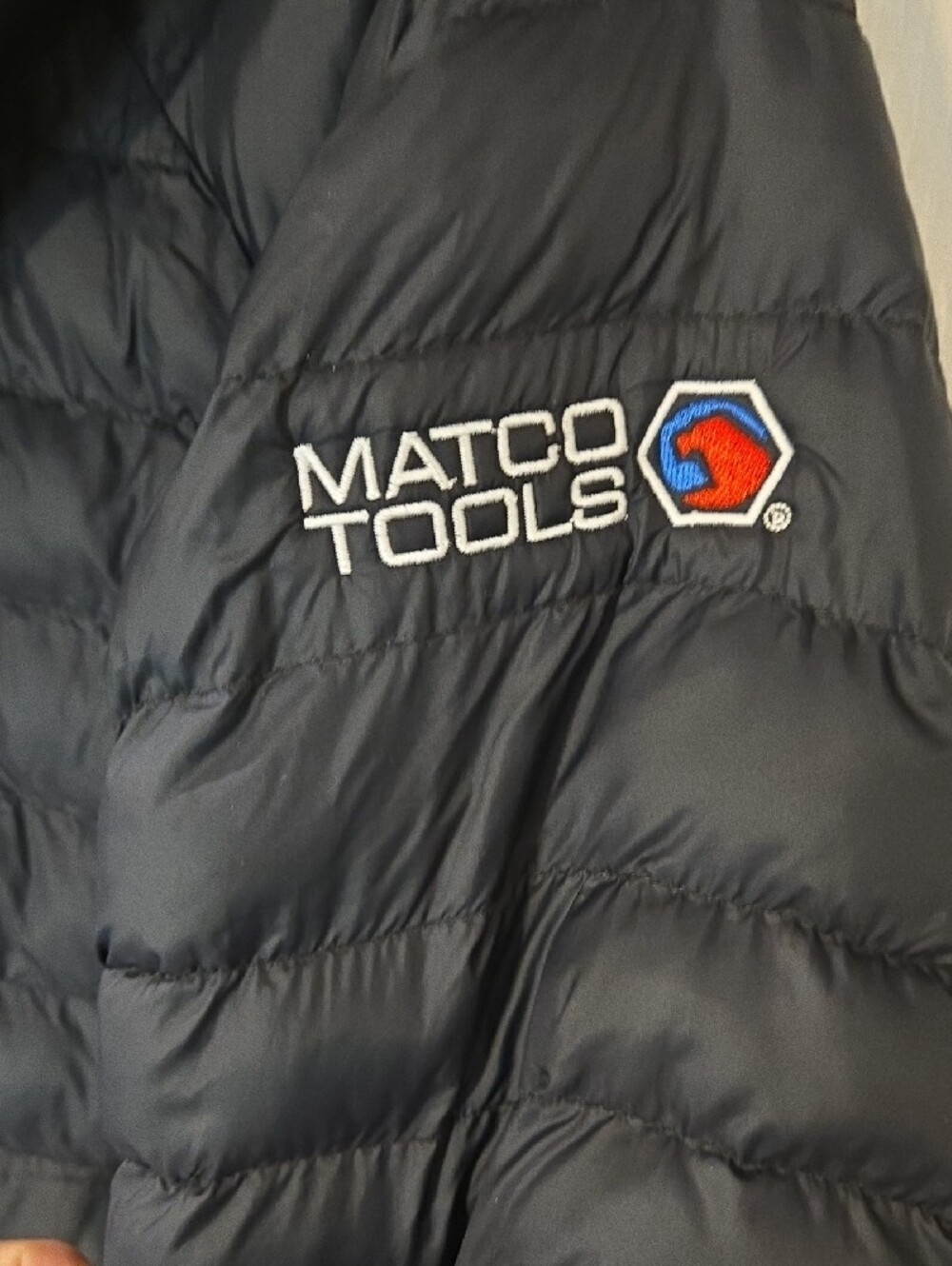 Oakley Men's Black Packable Puffer Jacket with Hood W/ MATCO TOOLS PATCH - Picture 7 of 13